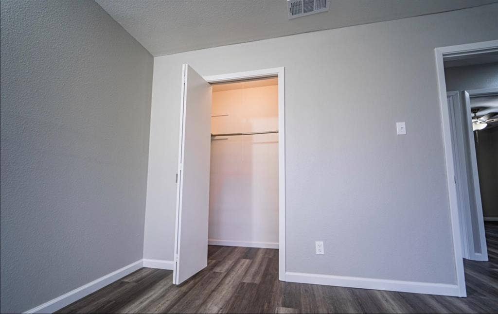 Located near Medical Centerr