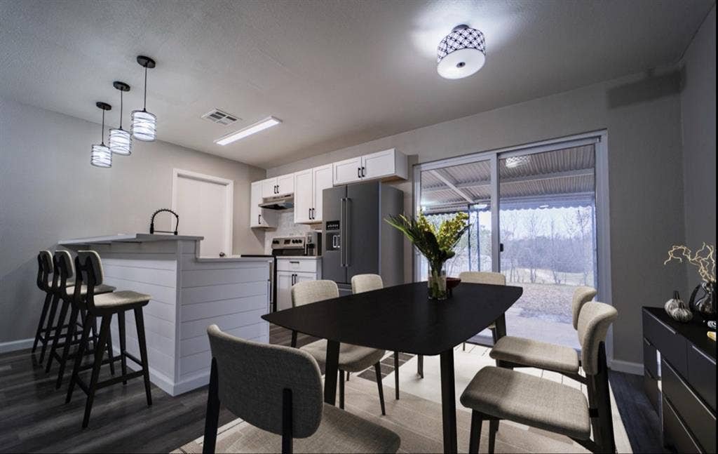 Located near Medical Centerr