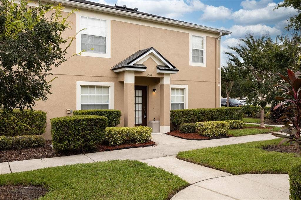 Private Master Bedroom In Sanford