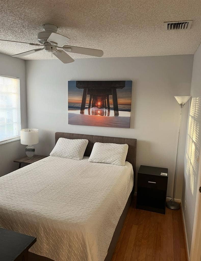 Private room with bathroom for rent