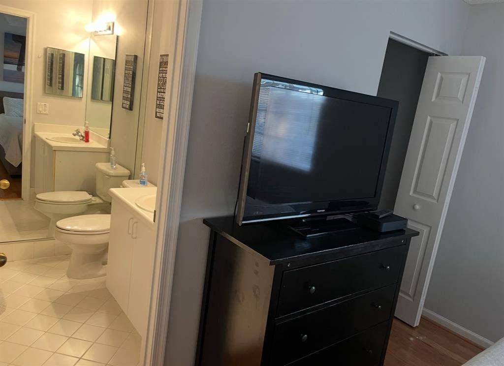 Private room with bathroom for rent