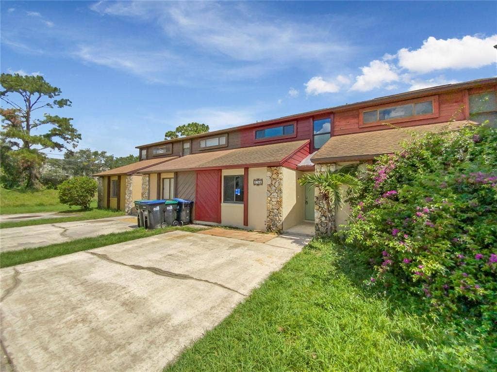 Private Loft with Bathroom Near UCF