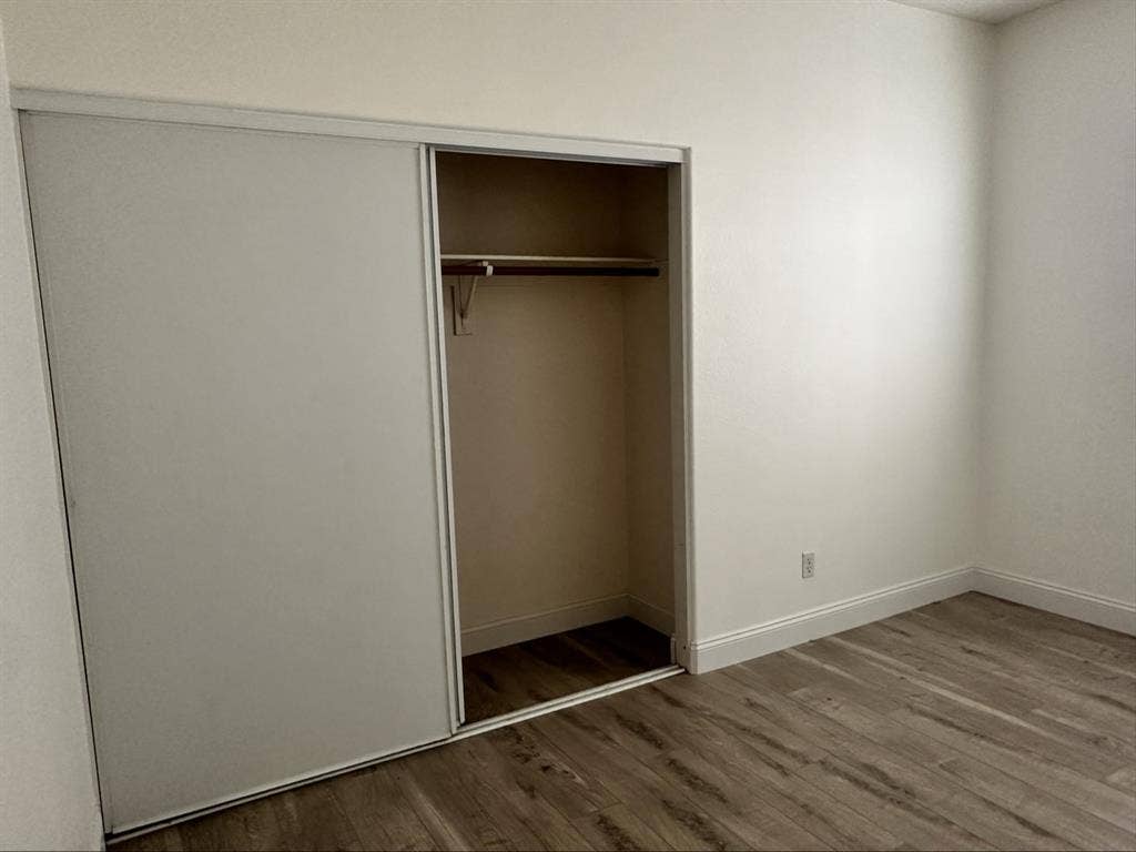 Room with shared bath in Murrieta