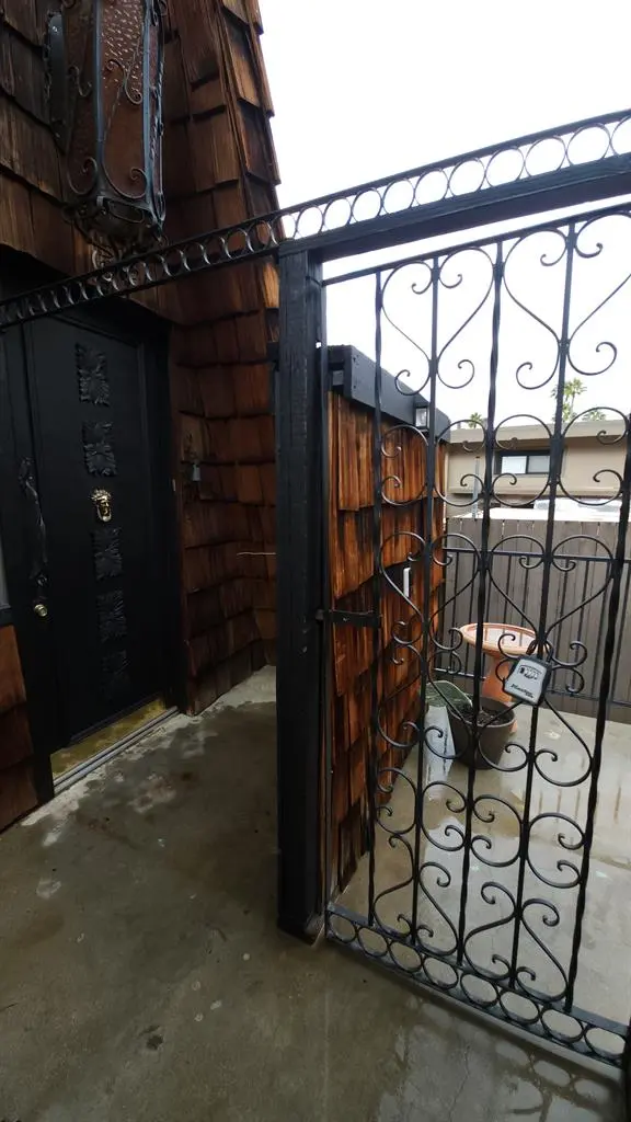 FOR RENT
ARABY COVE S PALM SPRINGS