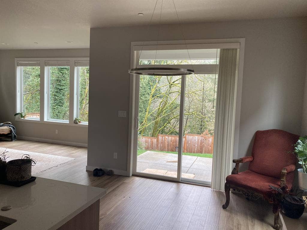 share bright house with yard