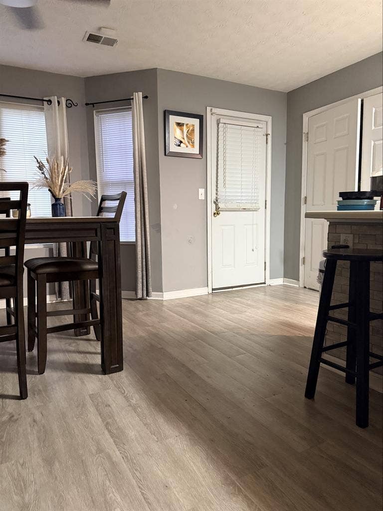 Spacious Private Bed and bathroom