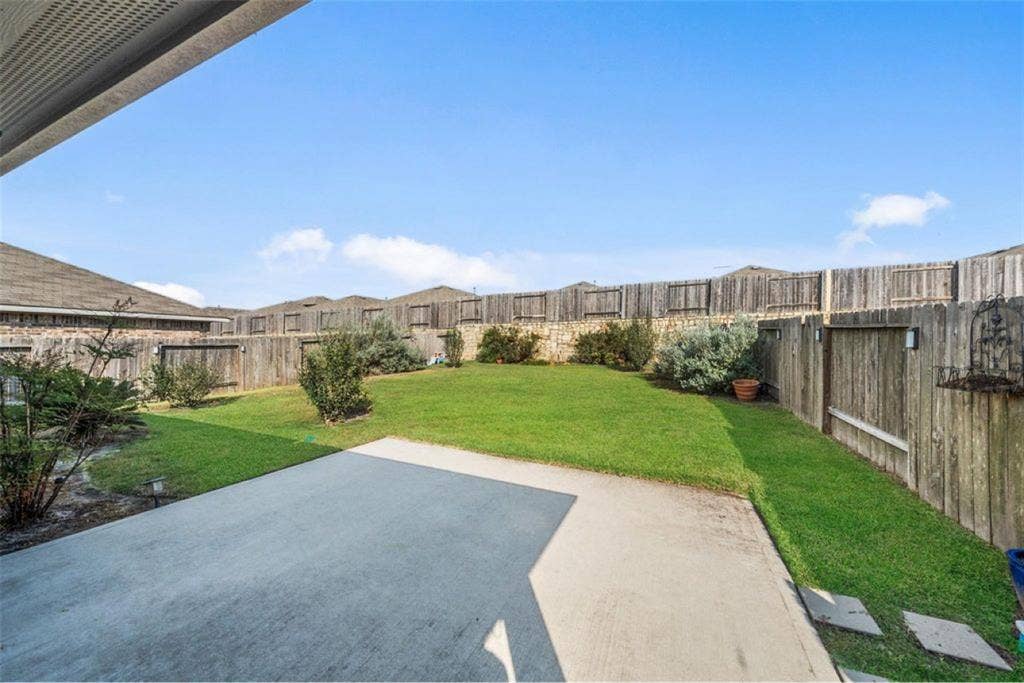 Room for rent in fosters ridge