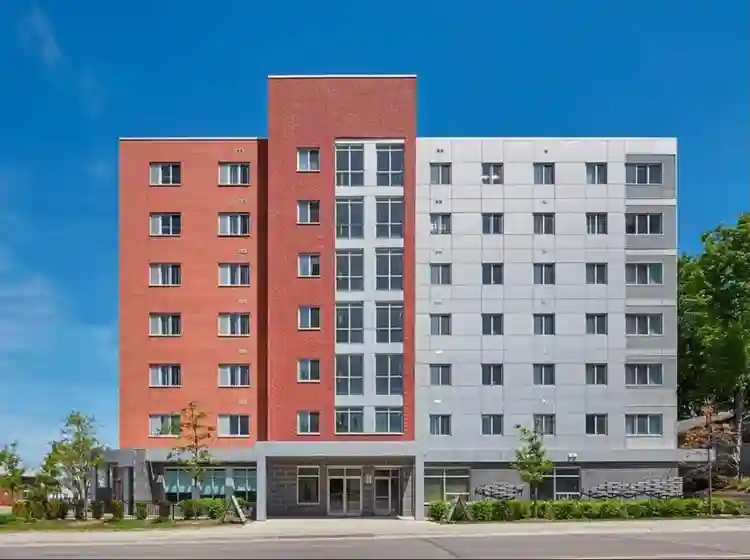 WATERLOO FEMALE SUBLET!