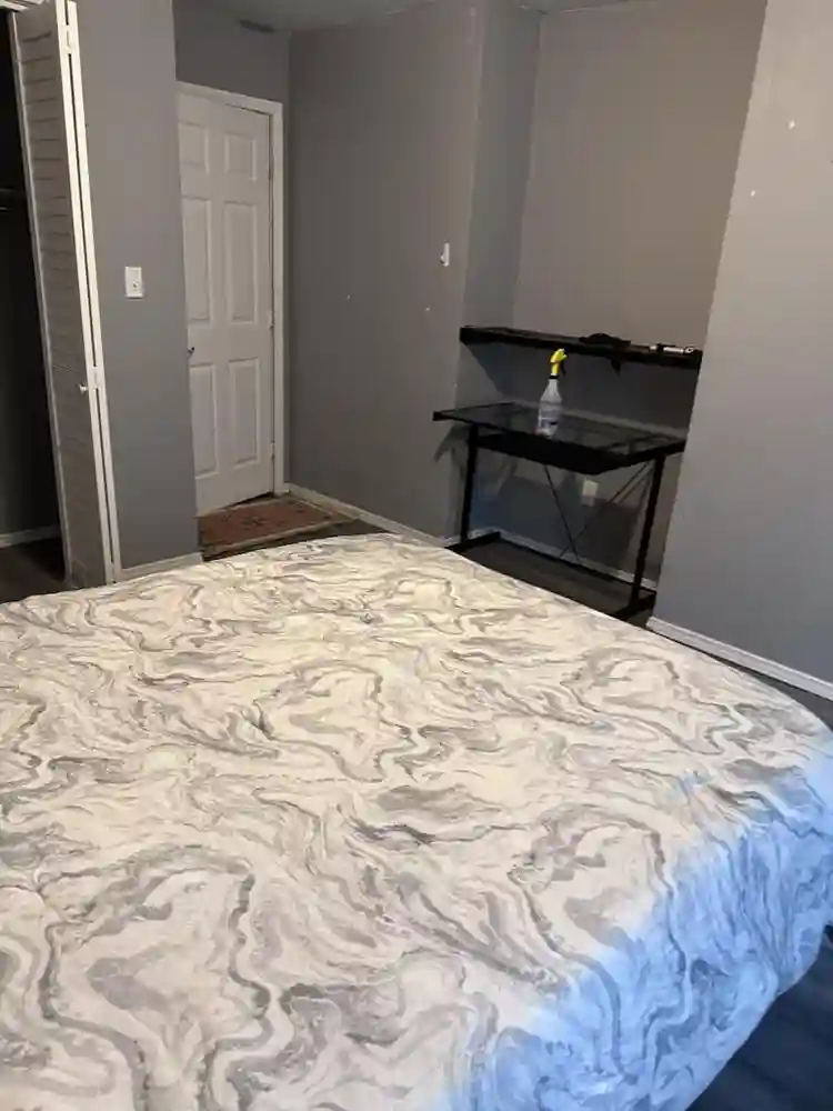 Big room house sq ft upstairs