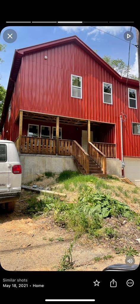 Big room house  sq ft upstairs