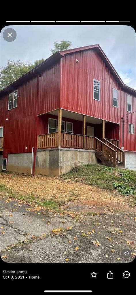 Big room house  sq ft upstairs