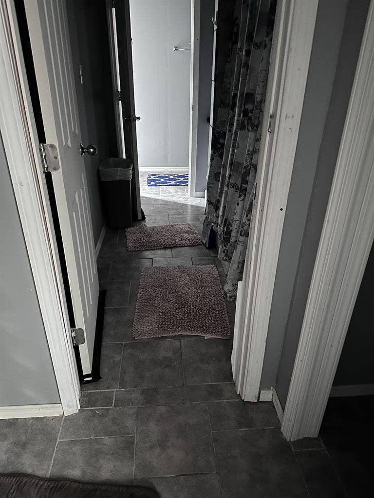 Big room house  sq ft upstairs