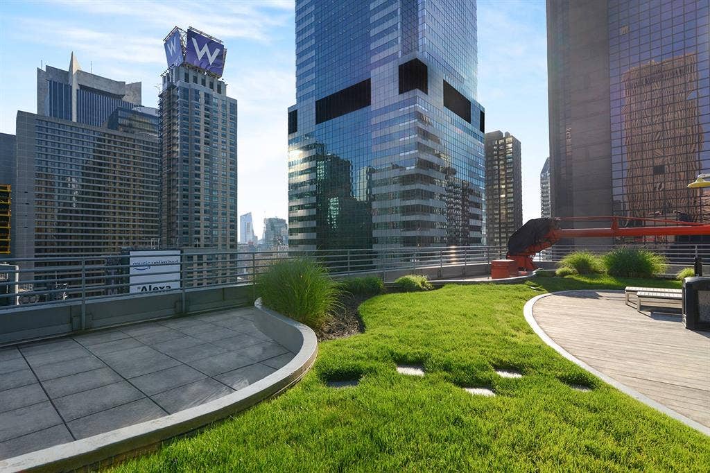 ✨Live in Furnished Room in Midtown✨