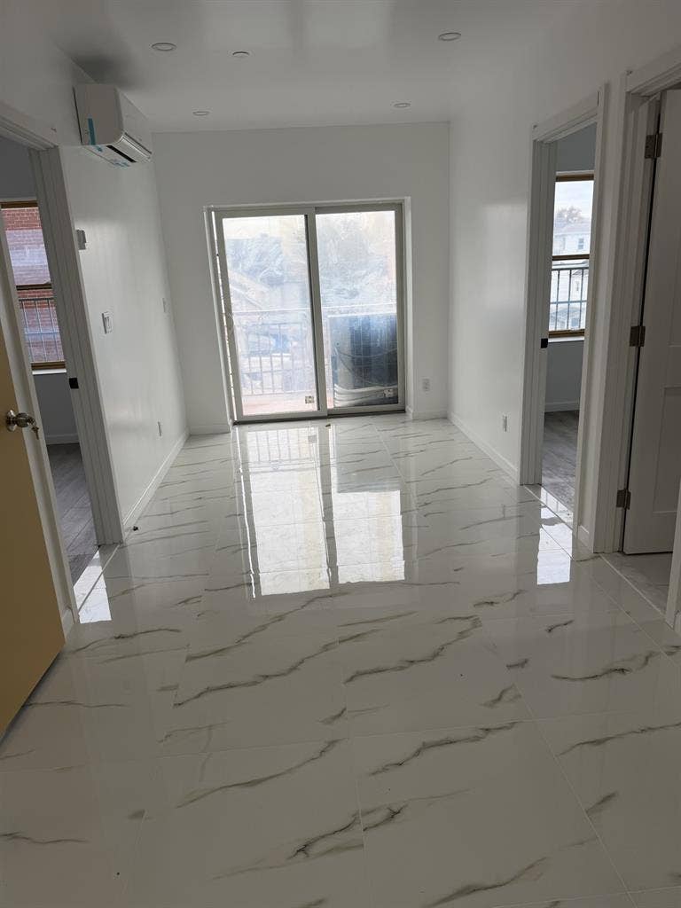 Brand new apartments!!