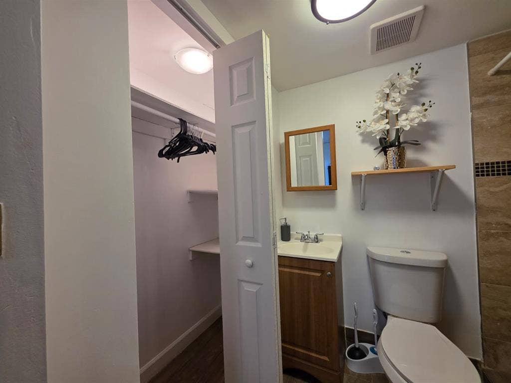 Independent entrance in-law suite