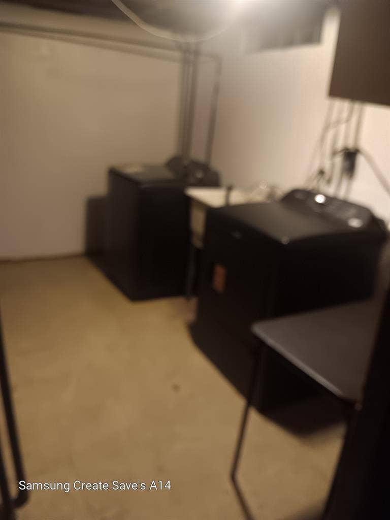 Roommate wanted in Warren,Mi