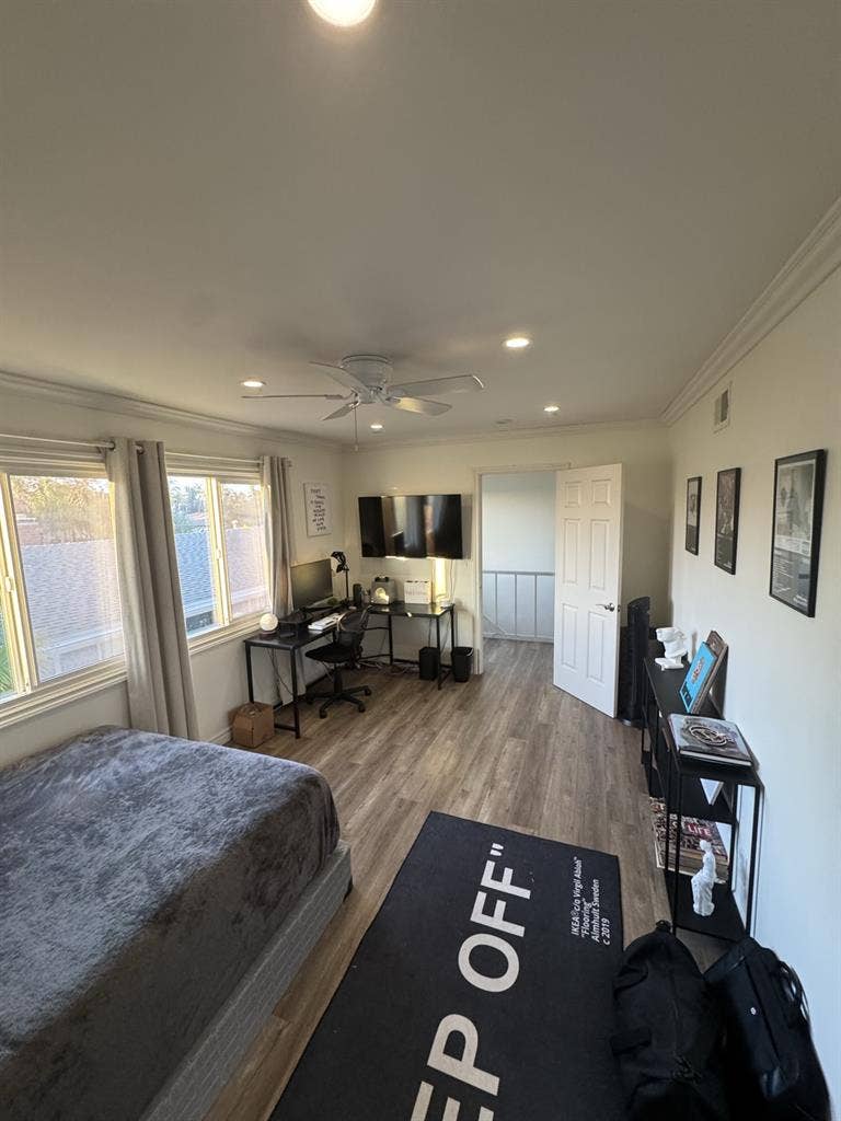 Looking for Sublet! Newport Area