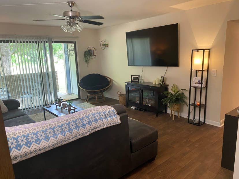 Looking for A Chill Roommate!