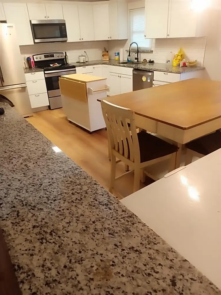 rooms for rent in 4 br house