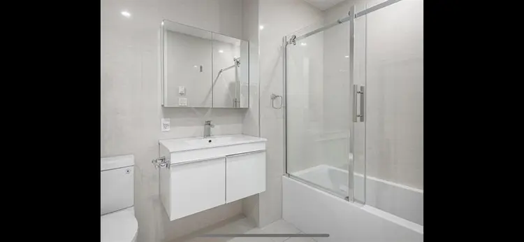 3 Bed Sublet, CDN, Jan