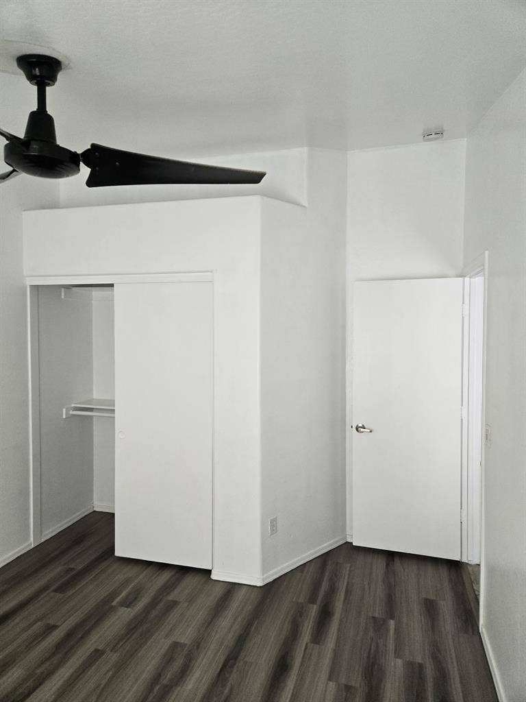 White Canvas Room Available in PHX