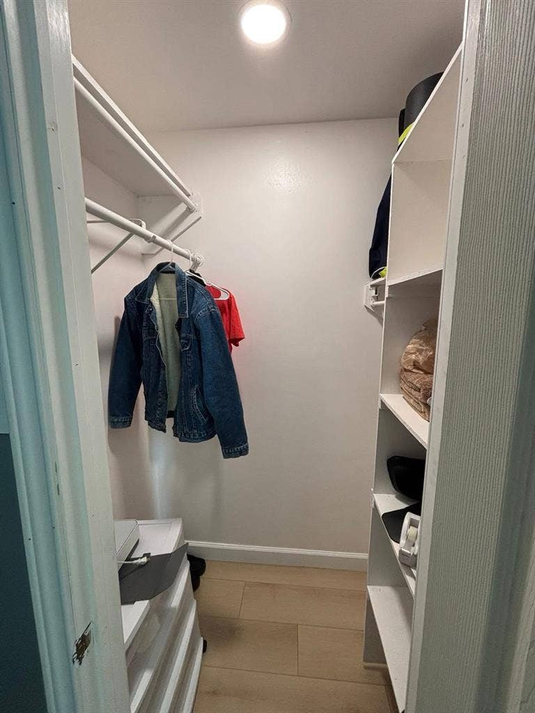 Female Roommate for Private Room