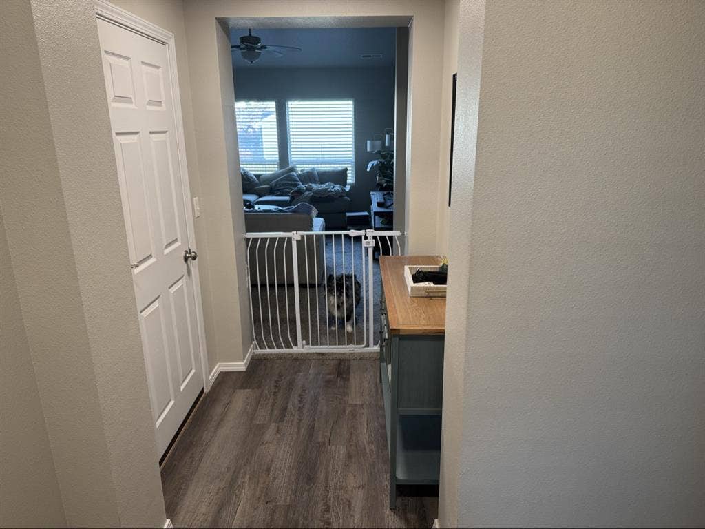 Room in Kuna. Available Jan 1st