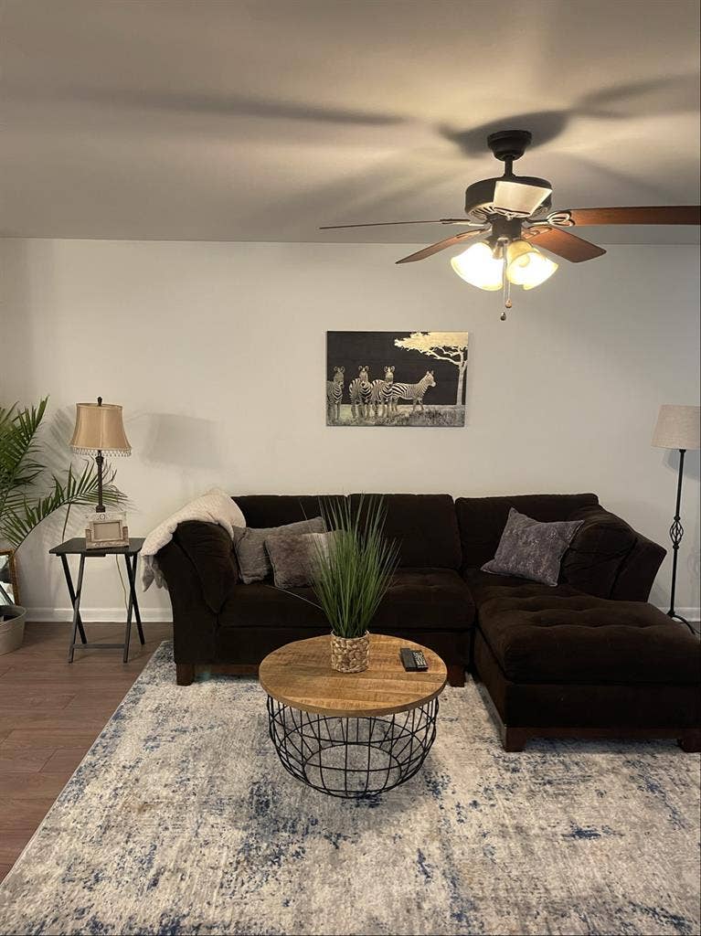 Quite home room available Jan 7th