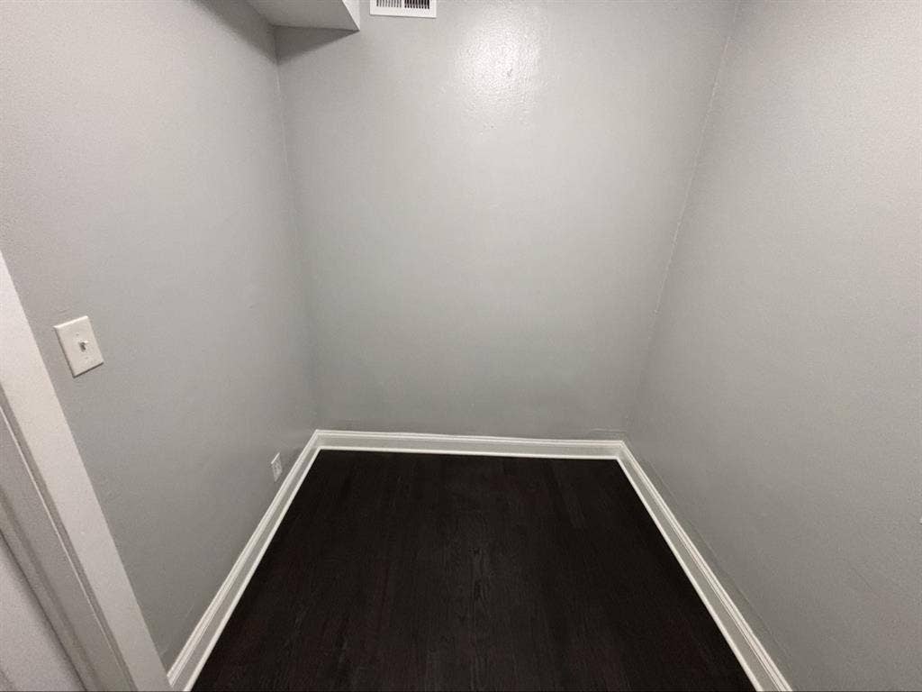1BR apartment in Pilsen Available!