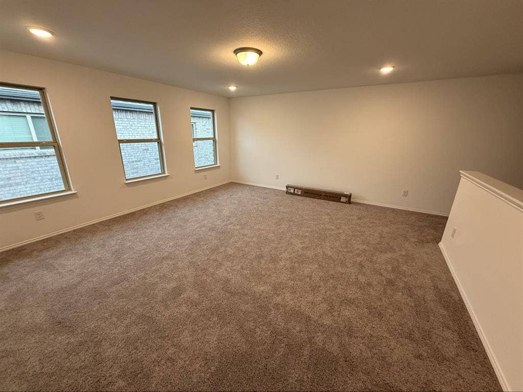 Luxury  utilities included