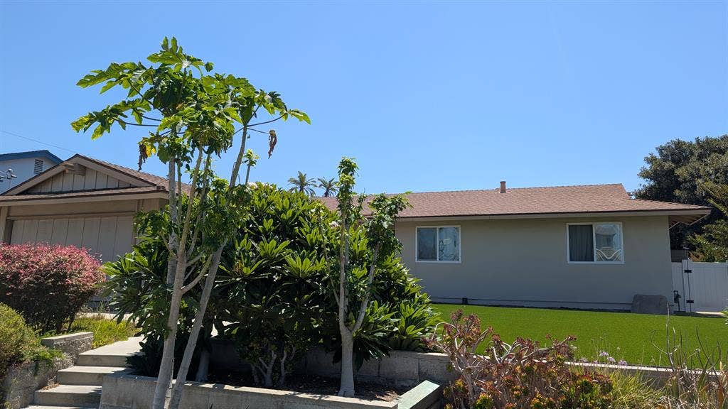 Room between SWC &amp; Eastlake