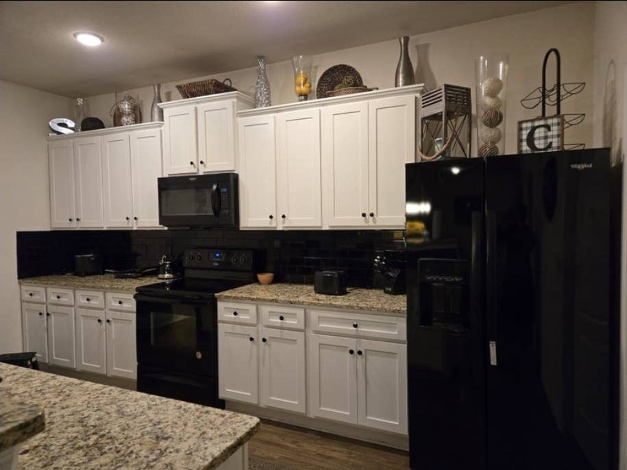 Furnished Comfy Rooms Available