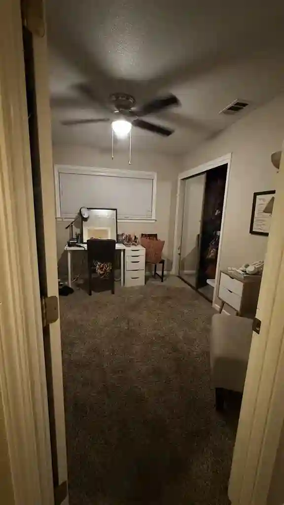 Housemate 2 bedrooms