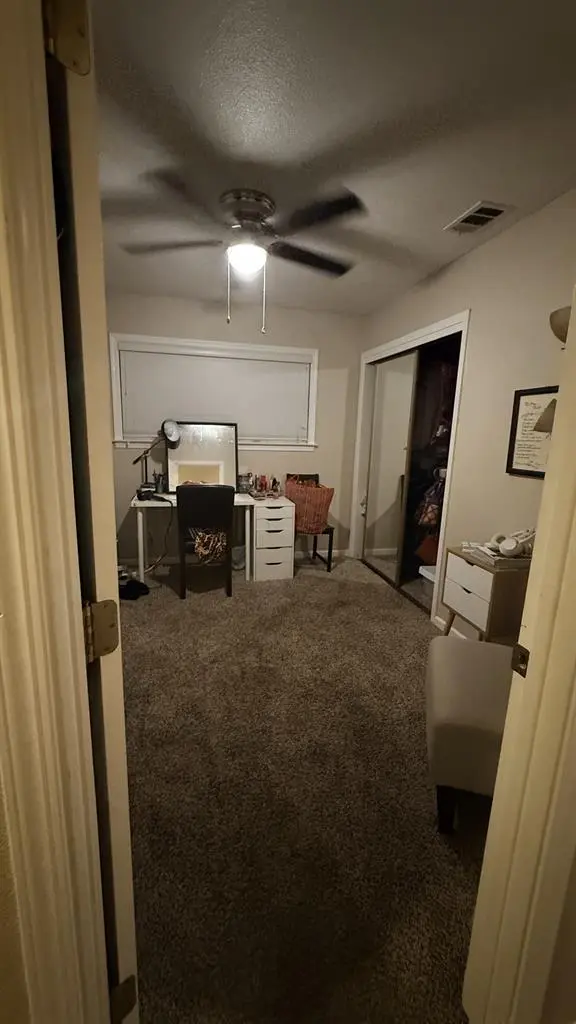 Housemate 2 bedrooms