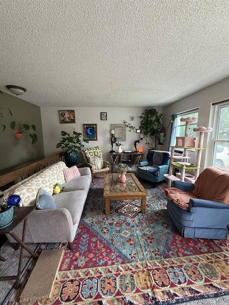 Looking for tenant for a cozy home!