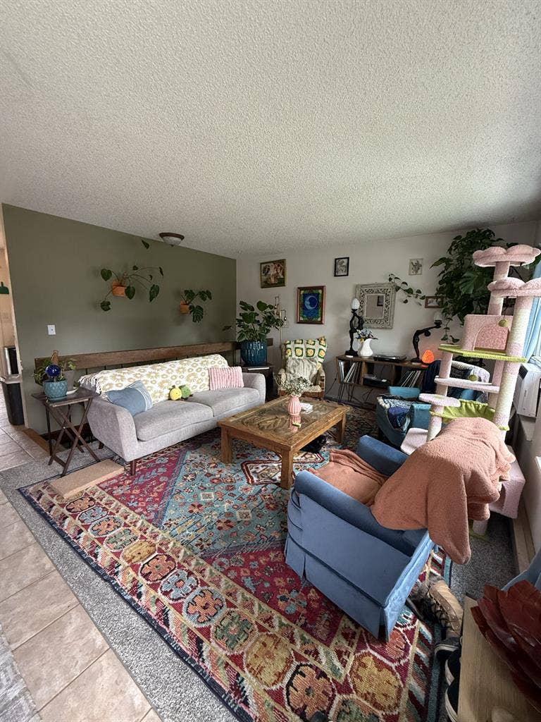 Looking for tenant for a cozy home!