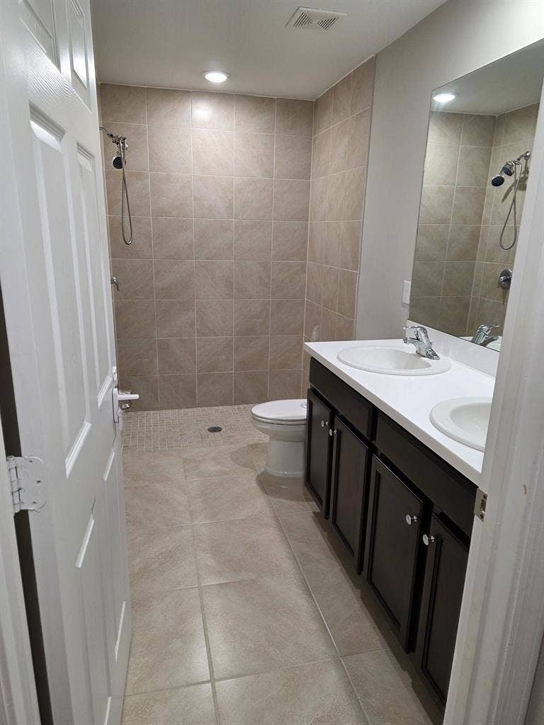 4 bedroom for rent