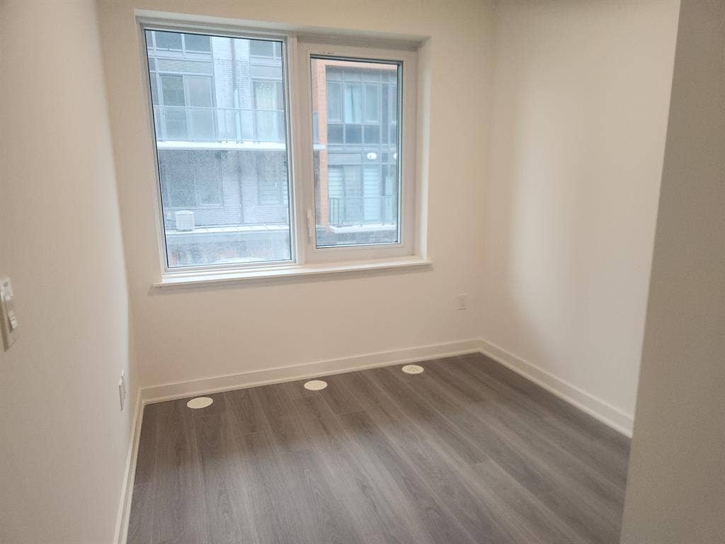 Bath Townhouse New $