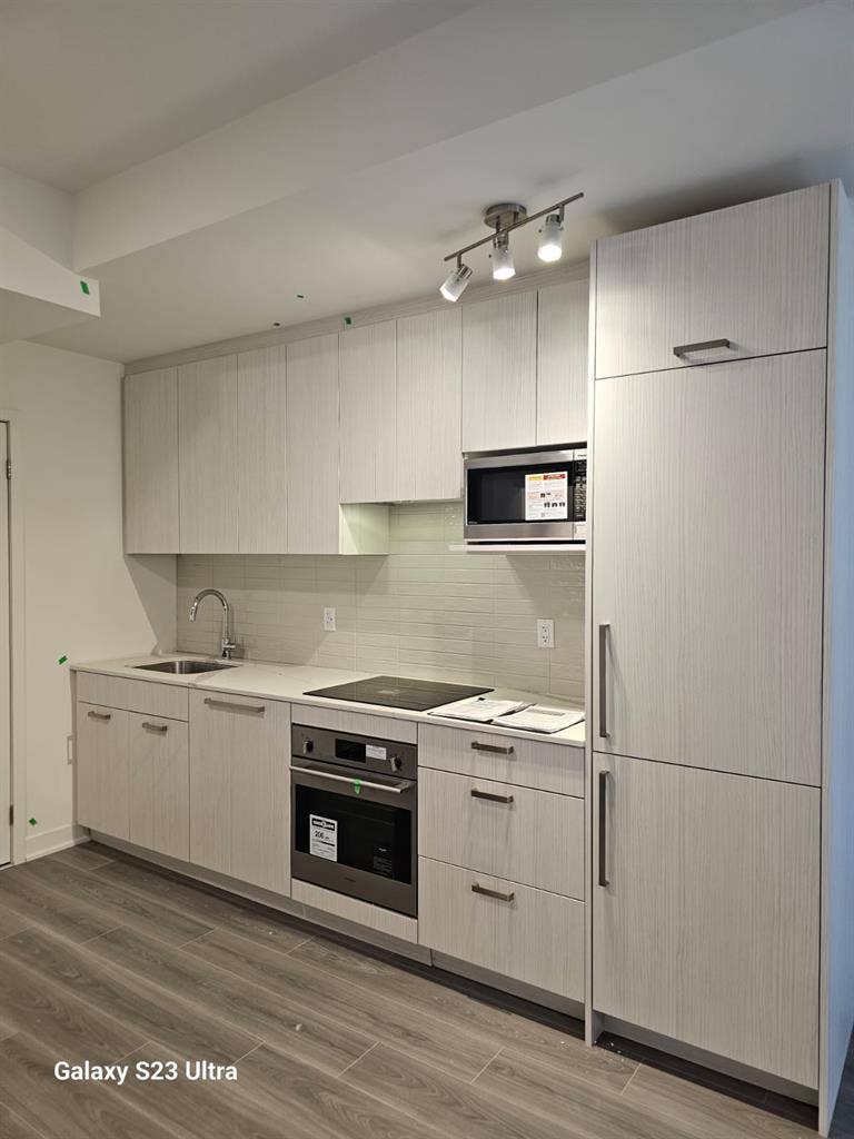 Bath Townhouse New $