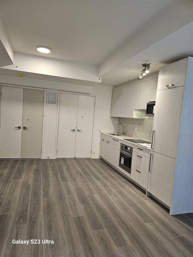 Bath Townhouse New $