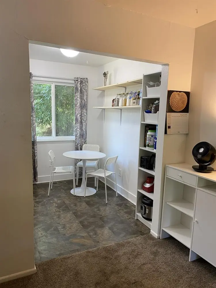 Looking for roommate!