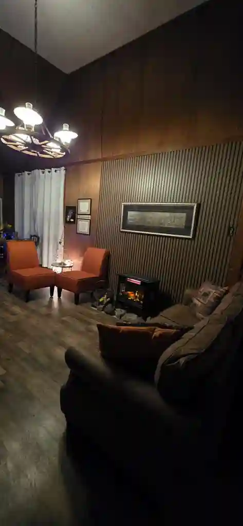 Looking for Roommate to share house