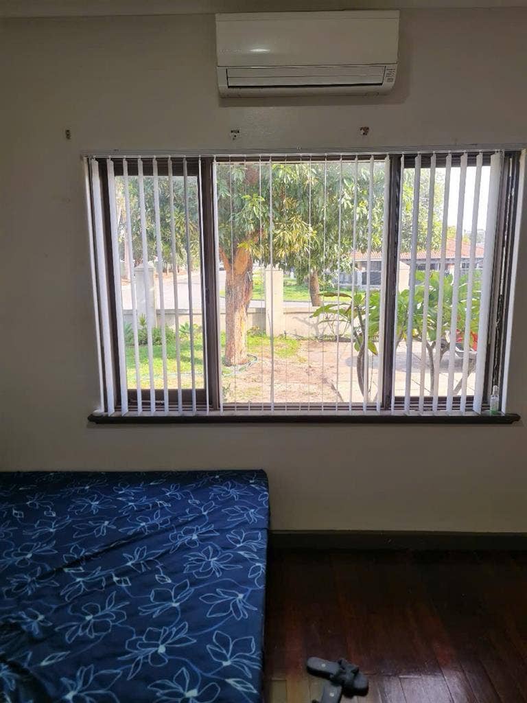 Looking for roommates