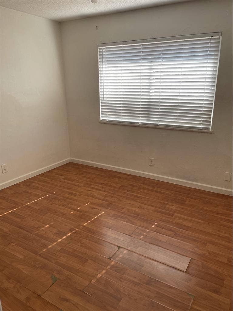 Bedroom for rent