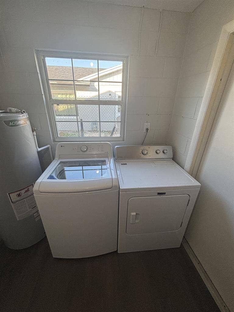 Private room in clean, cozy home