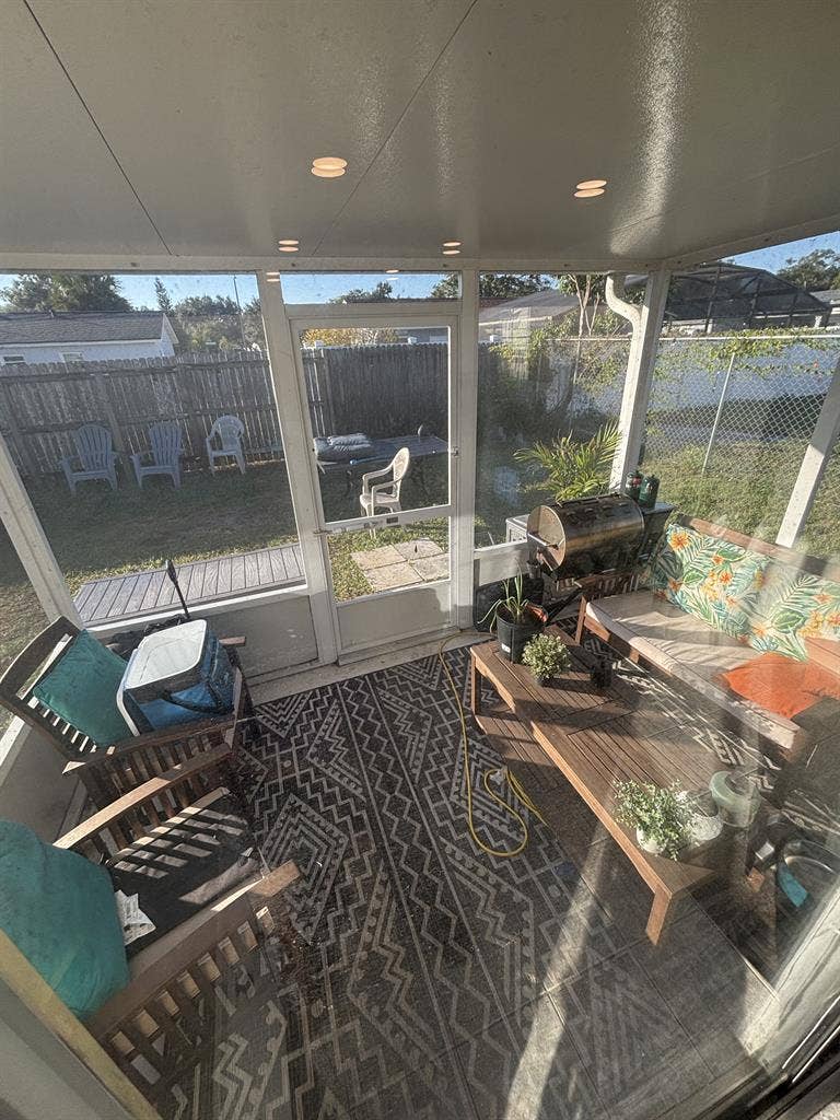 Private room in clean, cozy home