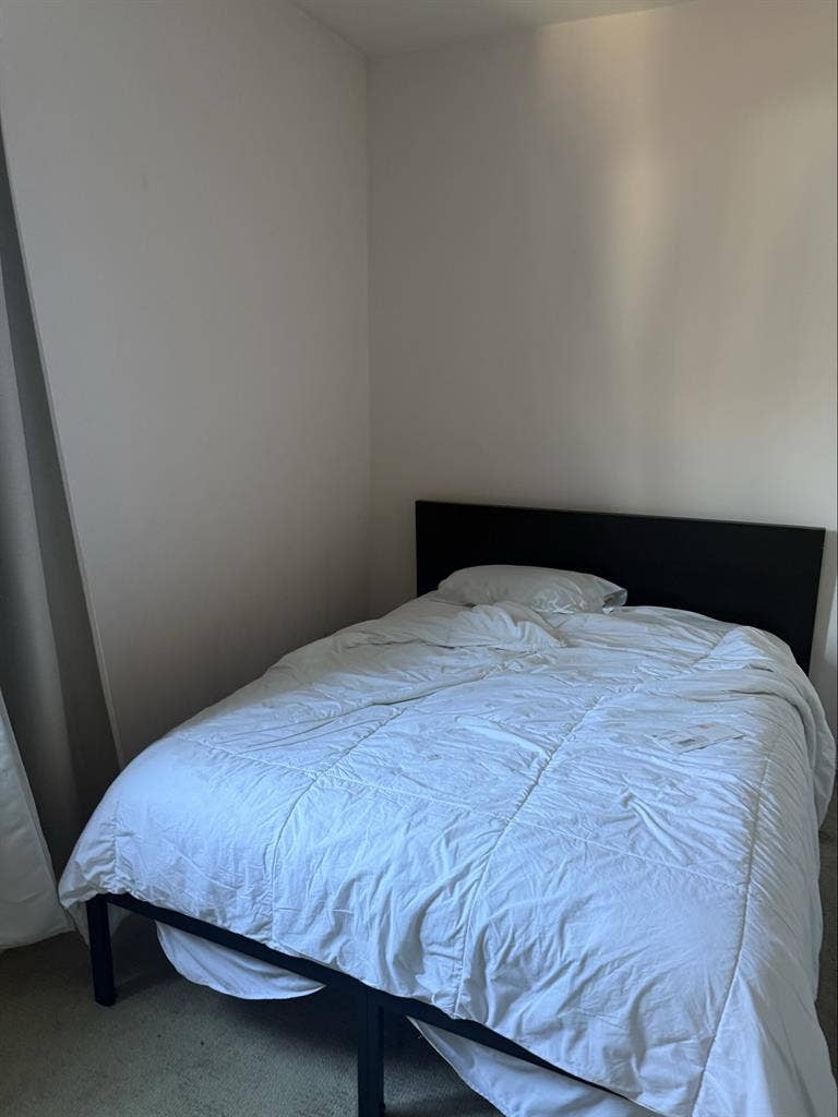 Private Room with Private B
athroom