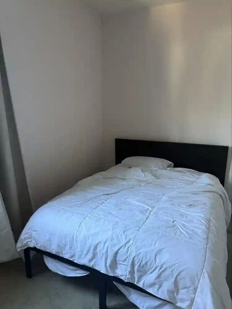 Private Room with Private B
athroom