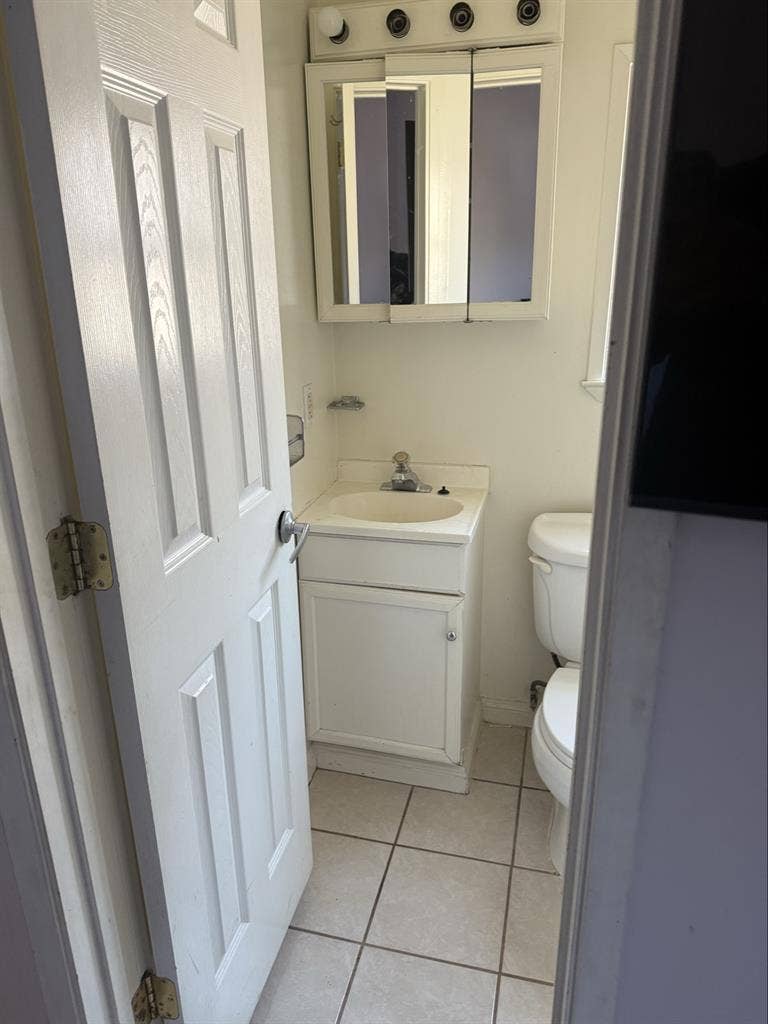 Private Room with Private B
athroom