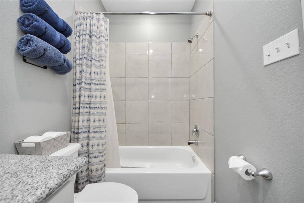 Private room near Downtown